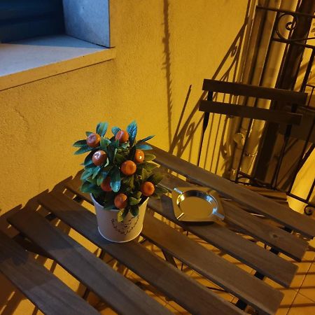 גיארדיני נאקסוס Chiara Naxos Apartment מראה חיצוני תמונה
