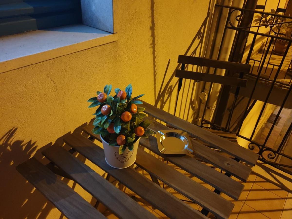 גיארדיני נאקסוס Chiara Naxos Apartment מראה חיצוני תמונה