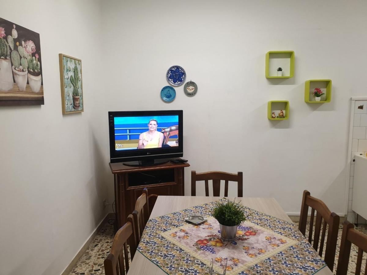 גיארדיני נאקסוס Chiara Naxos Apartment מראה חיצוני תמונה