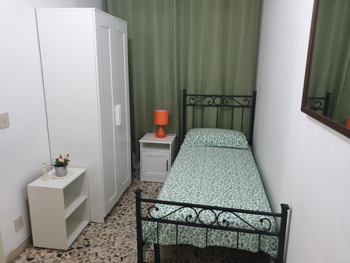 גיארדיני נאקסוס Chiara Naxos Apartment מראה חיצוני תמונה