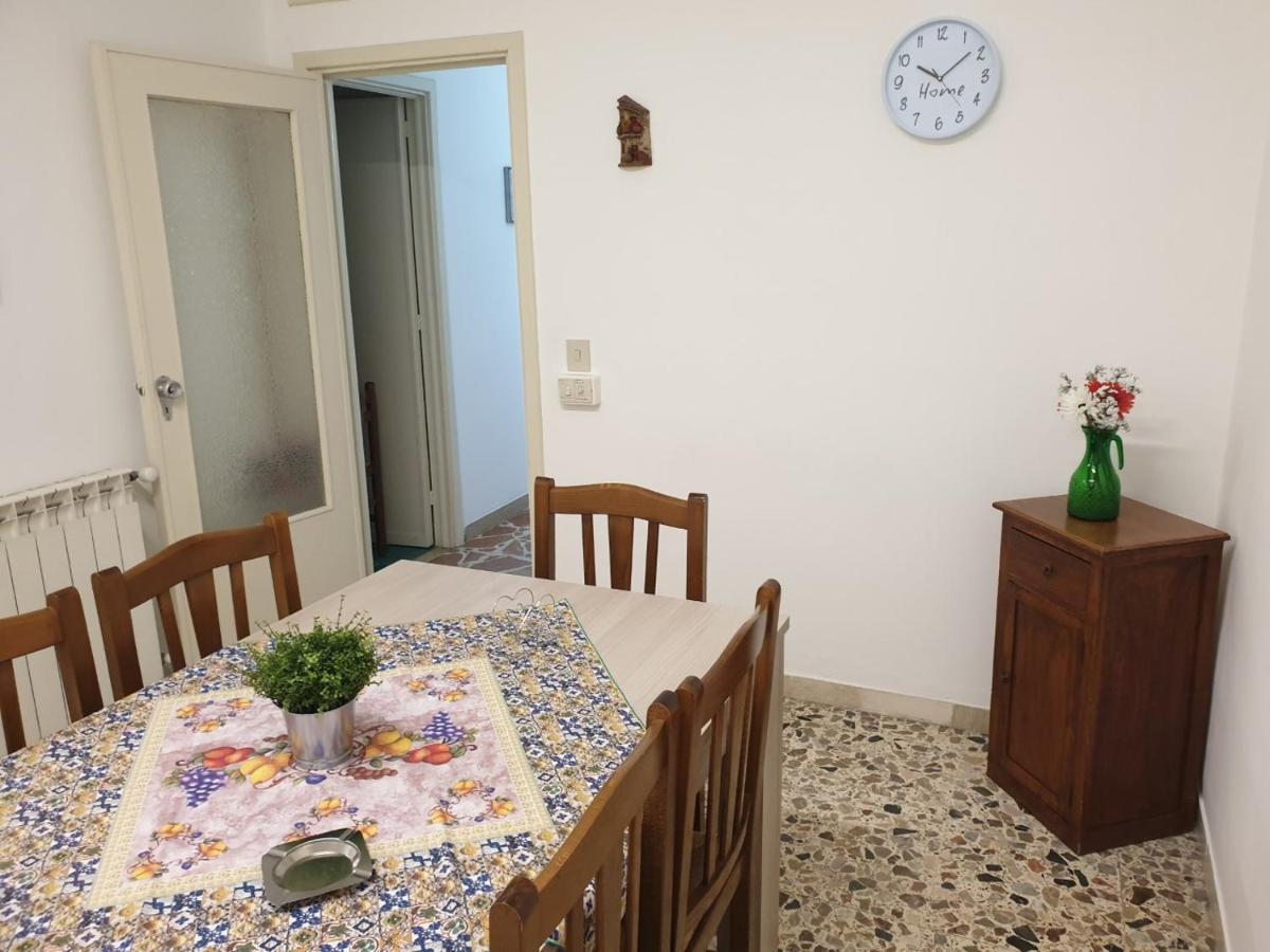 גיארדיני נאקסוס Chiara Naxos Apartment מראה חיצוני תמונה